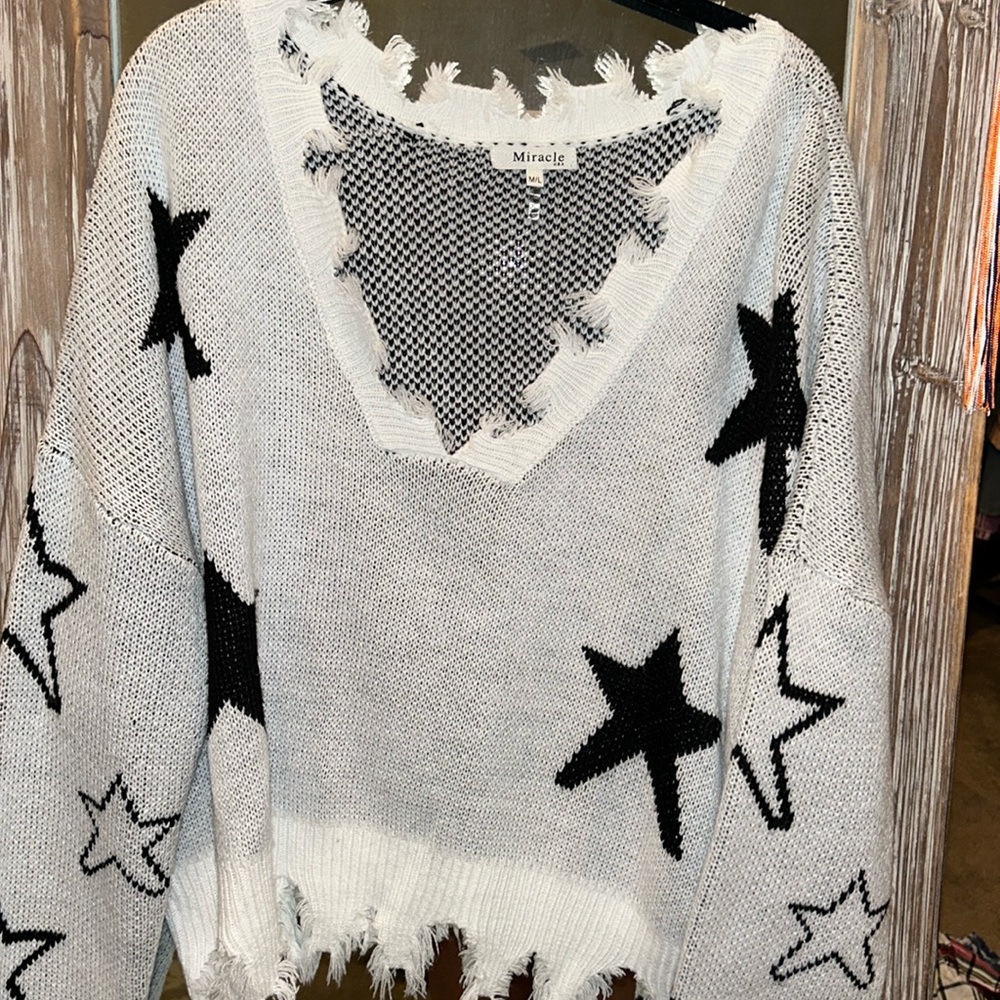 Size m/l miracle usa star sweater